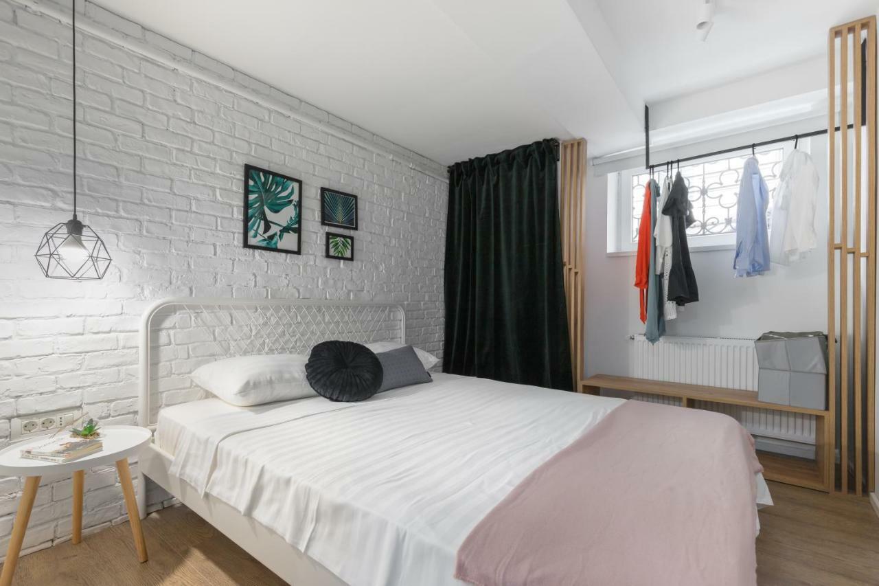 Historical Center 2 By Urbanesq Apartment Bucureşti Ngoại thất bức ảnh