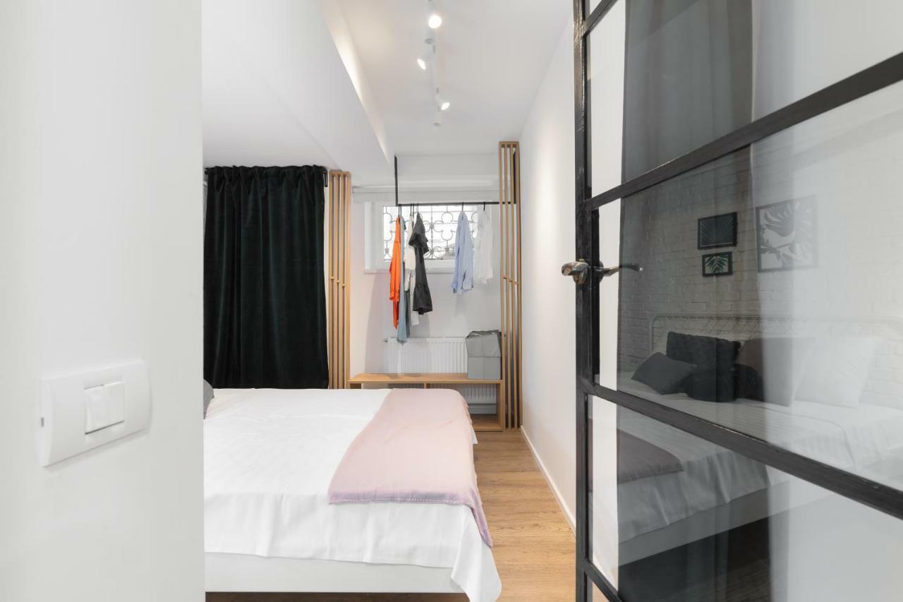 Historical Center 2 By Urbanesq Apartment Bucureşti Ngoại thất bức ảnh